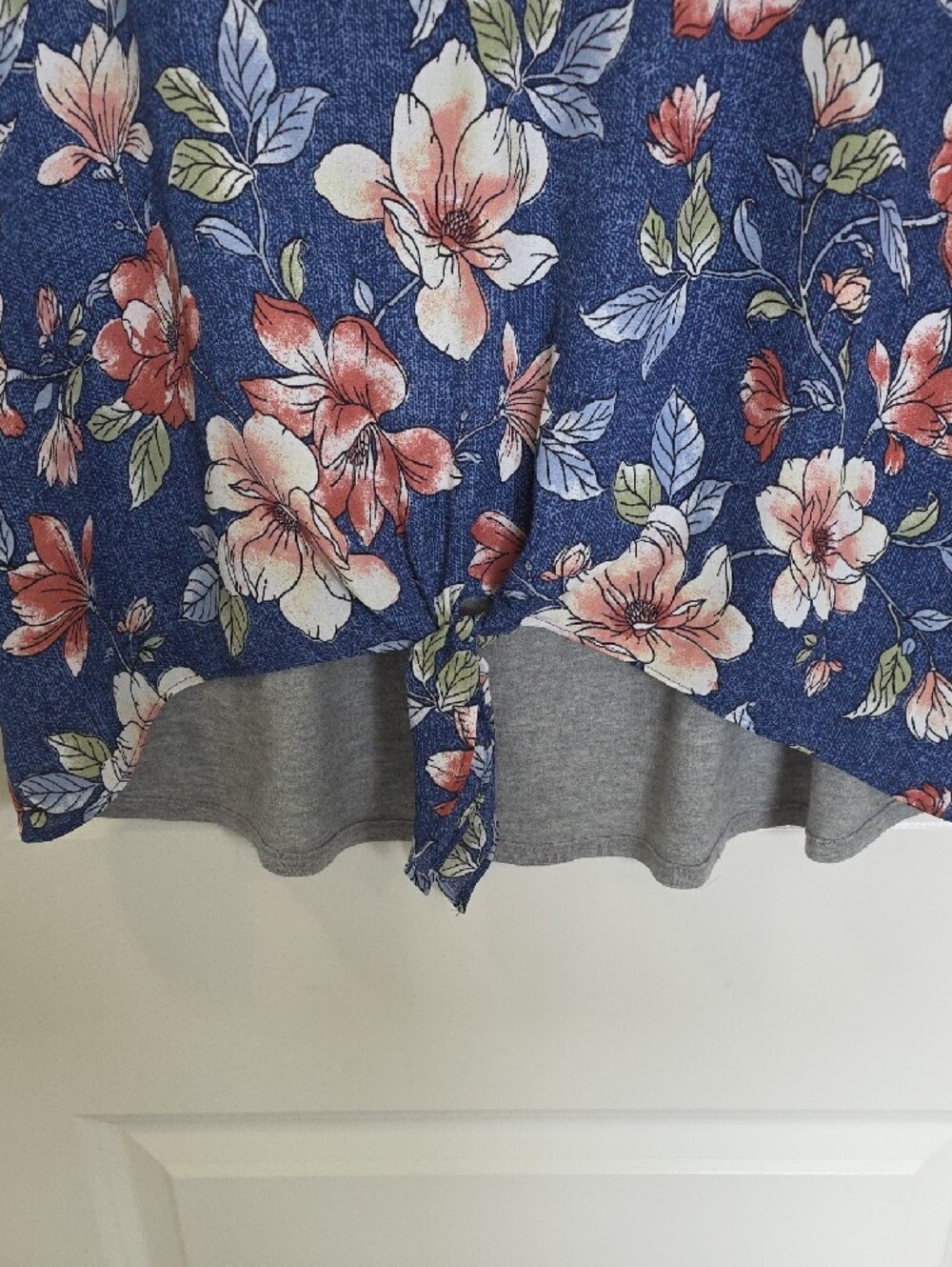 Fortune +Ivy Blue Floral V-Neck Tie-Front Raglan Sleeve Tee - Picture 4 of 6